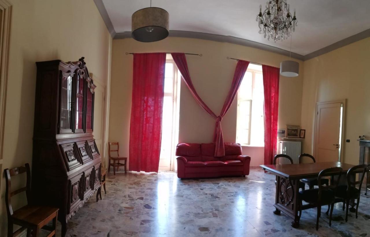 Dimora Castello Dei Conti Bed & Breakfast Trinita  Exterior photo